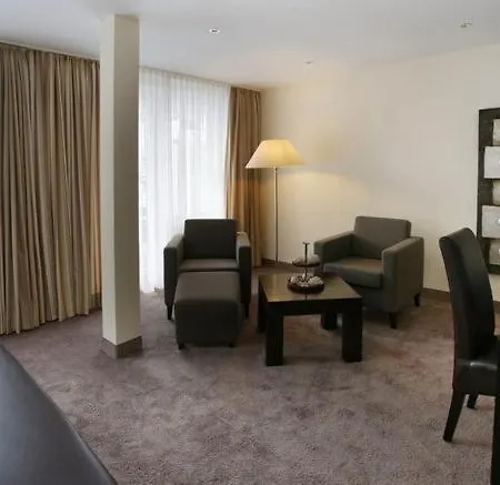 Hotel & Waldecker Hof 3*