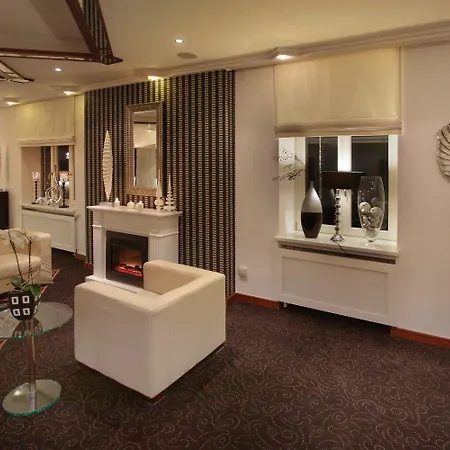 Hotel & Waldecker Hof