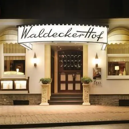 & Waldecker Hof Отель