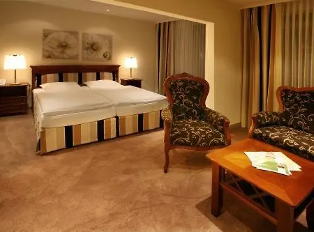 Hotel & Waldecker Hof Willingen (Upland)