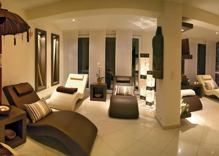 Hotel & Waldecker Hof