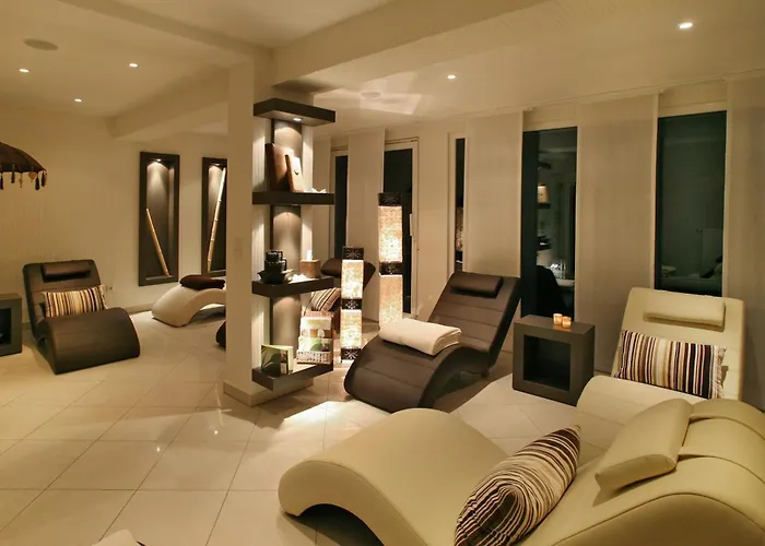 Hotell & Waldecker Hof 3*