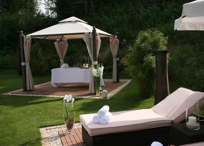 Hotel & Waldecker Hof 3*