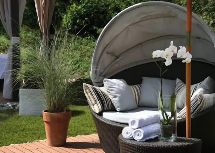 & Waldecker Hof 빌링겐