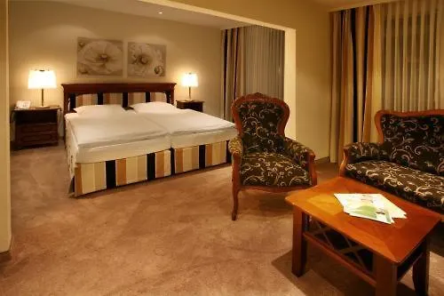 Hotel & Waldecker Hof Willingen (Upland)