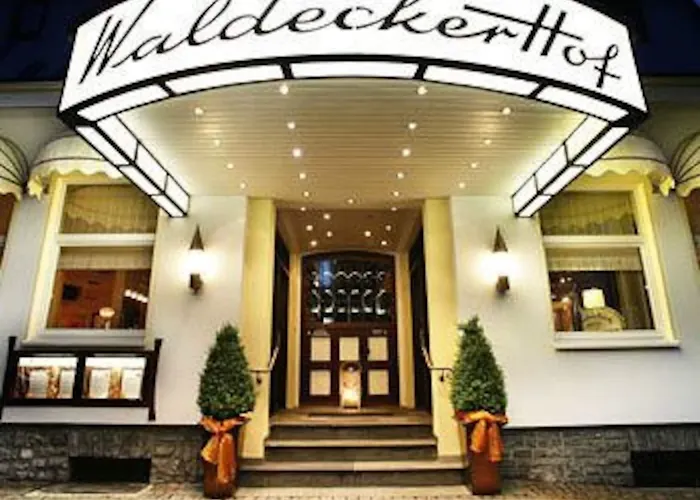 & Waldecker Hof 호텔